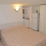 Sergggo - Location 5minute Walk Beach, Strand, 3* Poreč