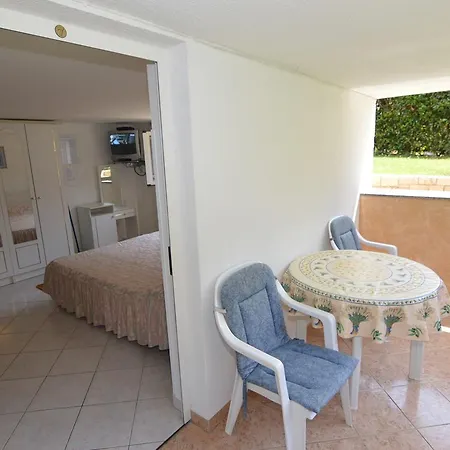 Sergggo - Location 5minute Walk Beach, Strand, 3* Poreč