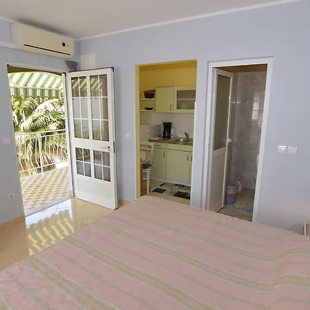 Sergggo - Location 5minute Walk Beach, Strand, Konukevi 3*