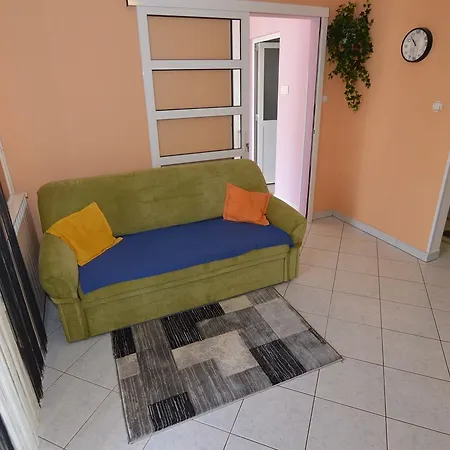 Sergggo - Location 5minute Walk Beach, Strand, Gæstehus Poreč