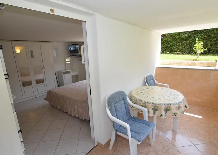 Sergggo - Location 5minute Walk Beach, Strand, 3* Porec