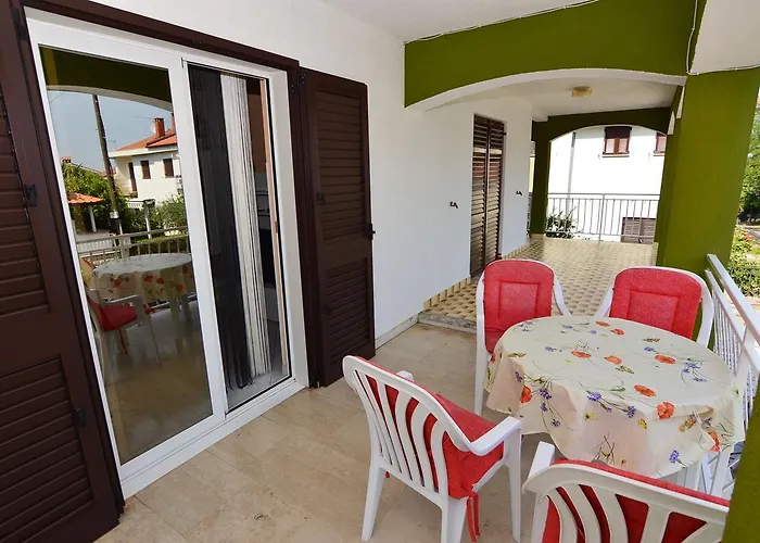 Sergggo - Location 5minute Walk Beach, Strand, 3* Poreč