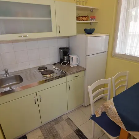 Sergggo - Location 5minute Walk Beach, Strand, Maison d'hôtes Poreč