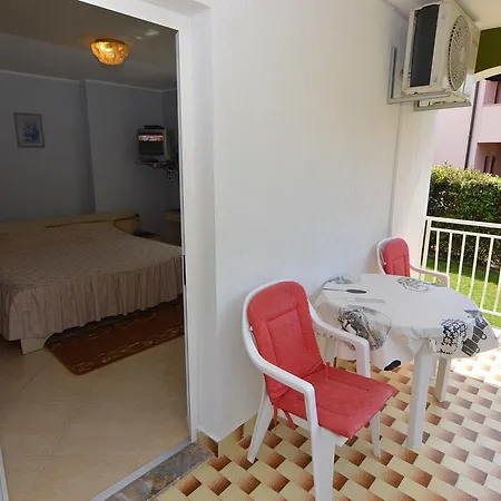 Maison d'hôtes Sergggo - Location 5minute Walk Beach, Strand, 3*