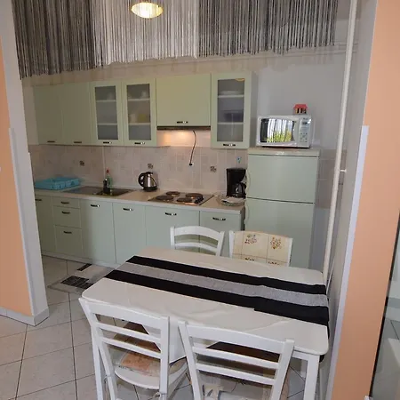 Sergggo - Location 5minute Walk Beach, Strand, Maison d'hôtes 3*